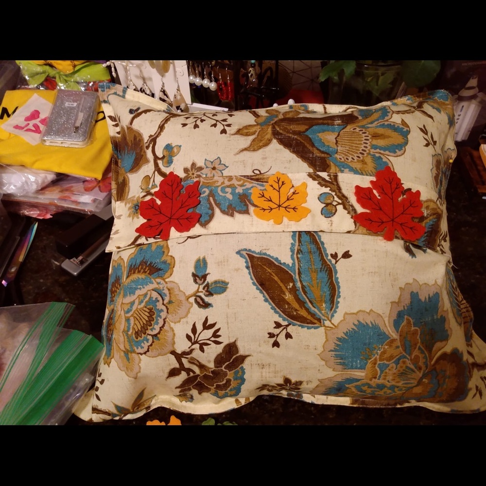 Handmade pillows - Picture 2 of 2